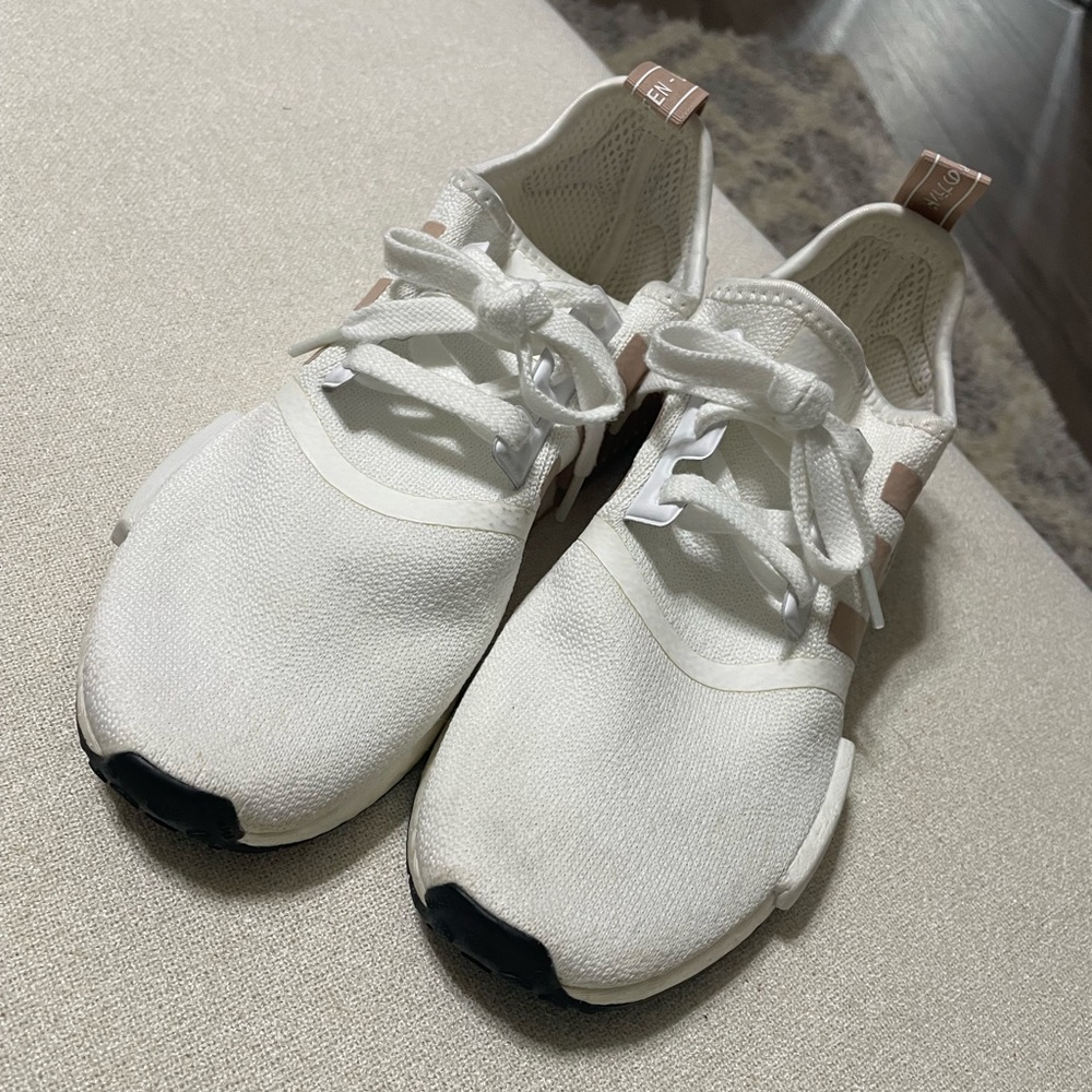 White Adidas Boost NMD - Picture 5 of 6